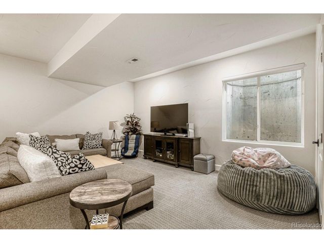 2101 S Columbine St, Denver, CO 80210