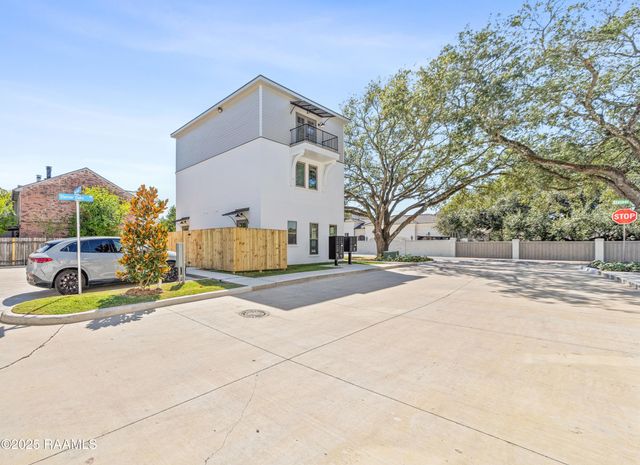 126a Steiner Road, Lafayette, LA 70508