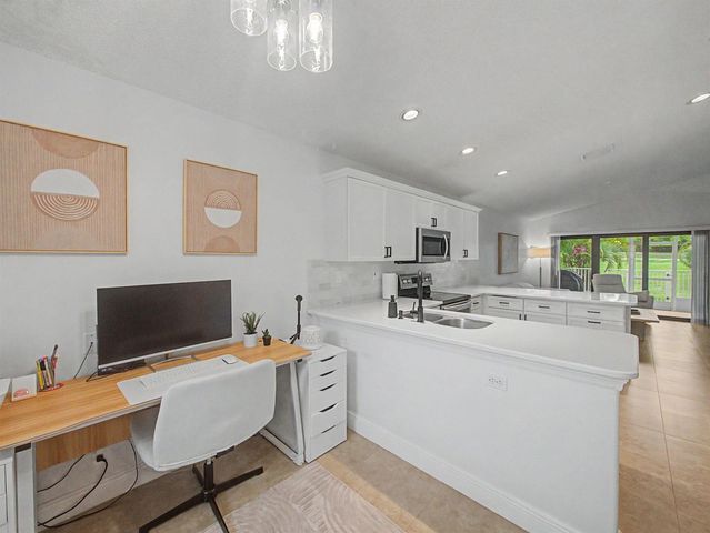 6244 Grand Cypress Circle, Lake Worth, FL 33463