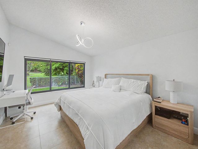 6244 Grand Cypress Circle, Lake Worth, FL 33463