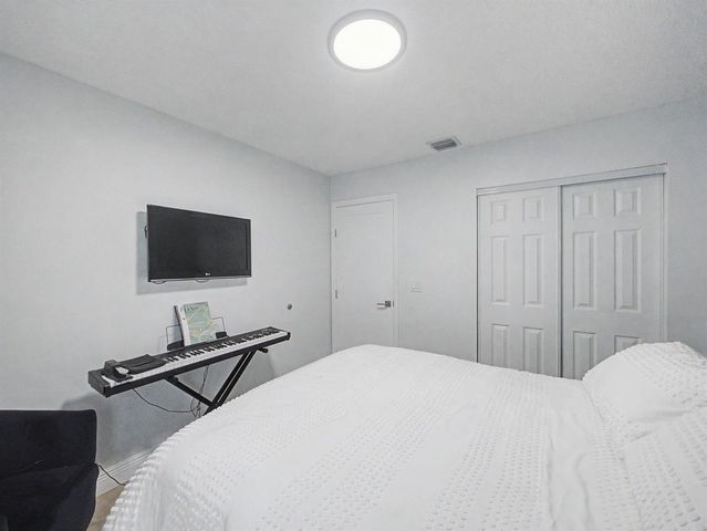 6244 Grand Cypress Circle, Lake Worth, FL 33463