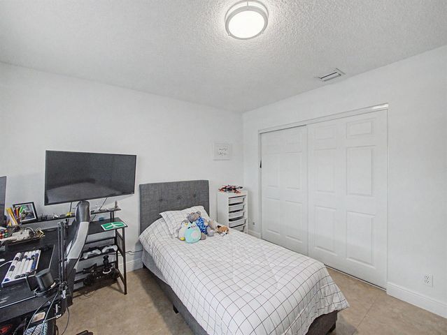 6244 Grand Cypress Circle, Lake Worth, FL 33463