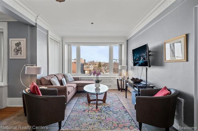 8120 E Jefferson Avenue 5A, Detroit, MI 48214