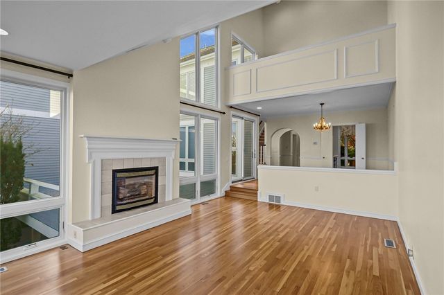 2 Bagy Wrinkle Cove, Warren, RI 02885