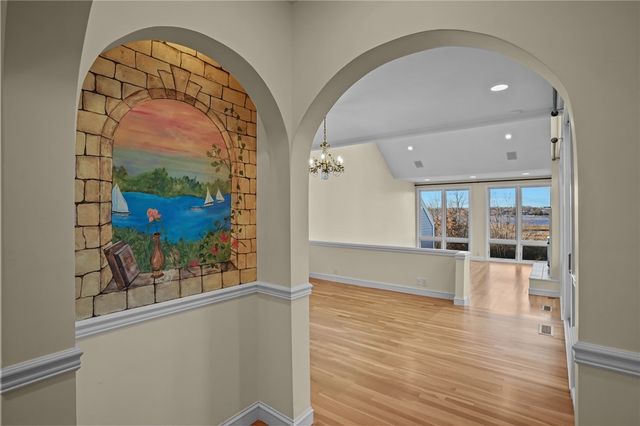 2 Bagy Wrinkle Cove, Warren, RI 02885