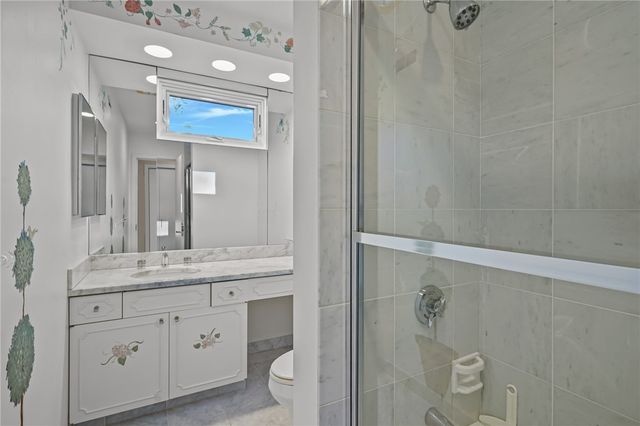 2 Bagy Wrinkle Cove, Warren, RI 02885