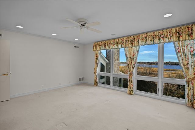 2 Bagy Wrinkle Cove, Warren, RI 02885