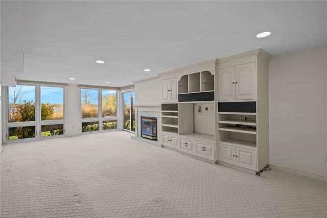 2 Bagy Wrinkle Cove, Warren, RI 02885