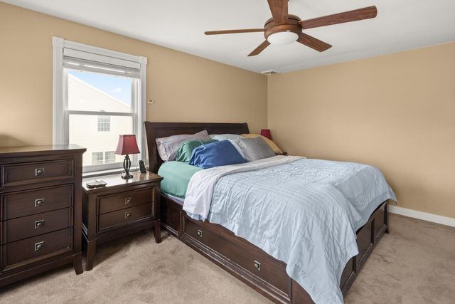 8 Moss Glen Lane, South Burlington, VT 05403