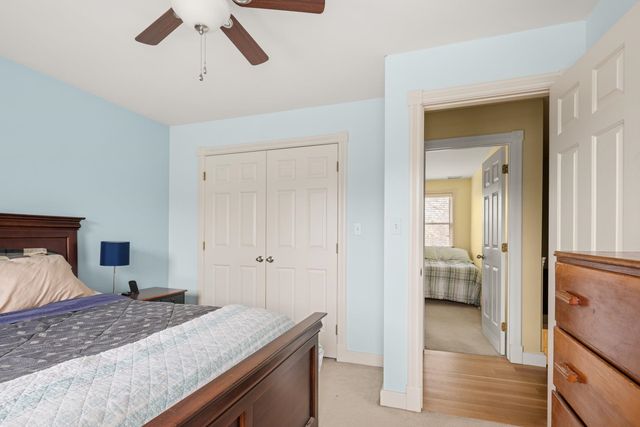 8 Moss Glen Lane, South Burlington, VT 05403