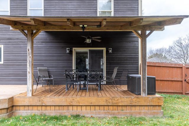 8 Moss Glen Lane, South Burlington, VT 05403