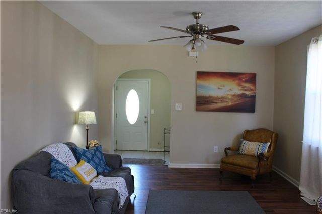 5912 Old AVE, Newport News, VA 23605