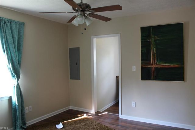 5912 Old AVE, Newport News, VA 23605