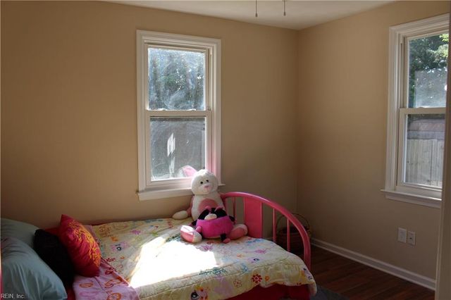 5912 Old AVE, Newport News, VA 23605