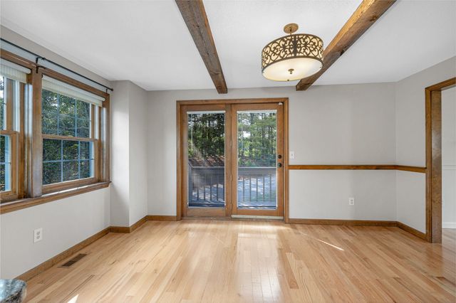 34 Scotty Hollow Dr E, Chelmsford, MA 01863