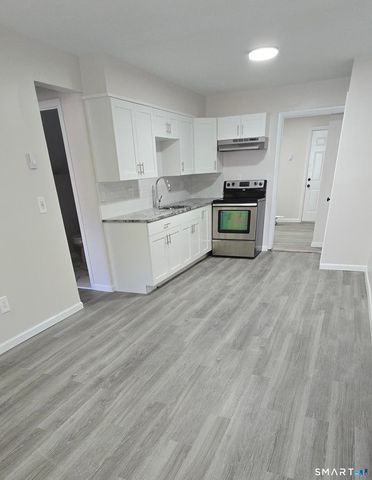 189 Fieldwood Road, Waterbury, CT 06704