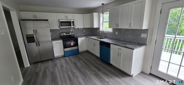 189 Fieldwood Road, Waterbury, CT 06704