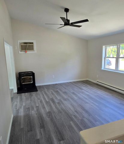 189 Fieldwood Road, Waterbury, CT 06704
