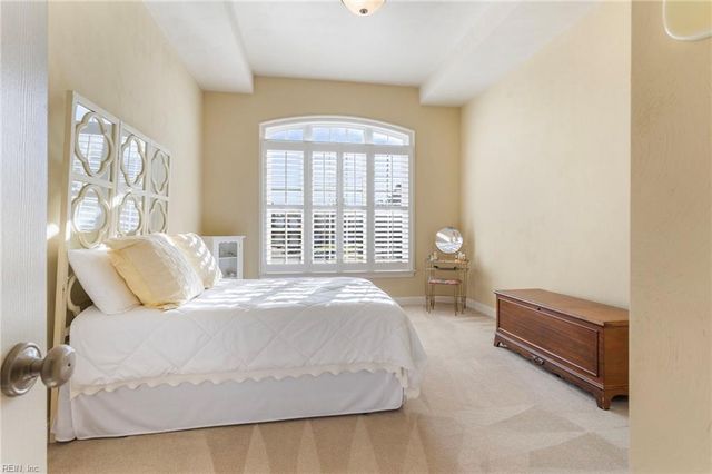 1933 Governors Pointe DR, Suffolk, VA 23436