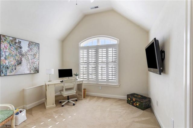 1933 Governors Pointe DR, Suffolk, VA 23436