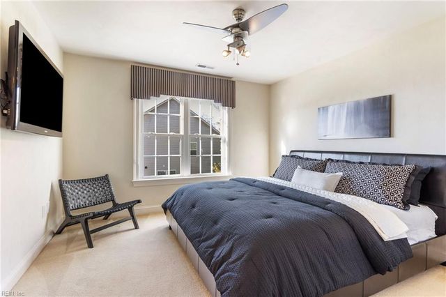 1933 Governors Pointe DR, Suffolk, VA 23436