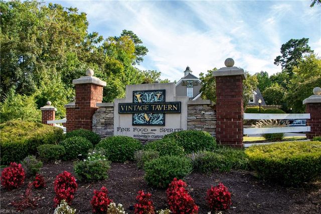 1933 Governors Pointe DR, Suffolk, VA 23436