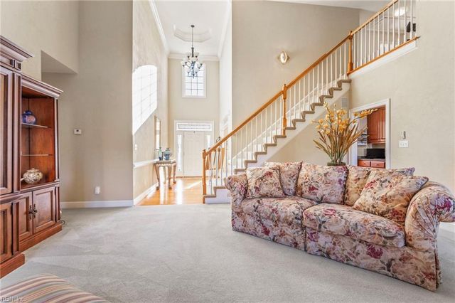 1933 Governors Pointe DR, Suffolk, VA 23436