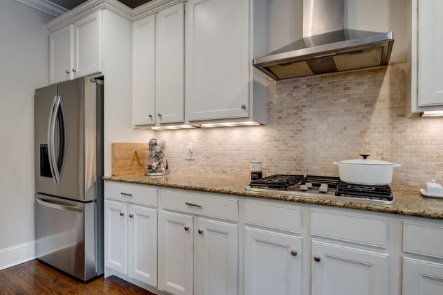 210B Page Rd, Nashville, TN 37205