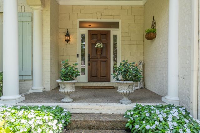 210B Page Rd, Nashville, TN 37205