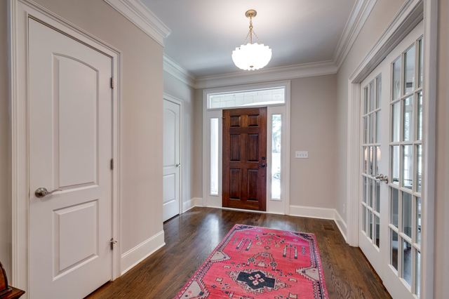 210B Page Rd, Nashville, TN 37205
