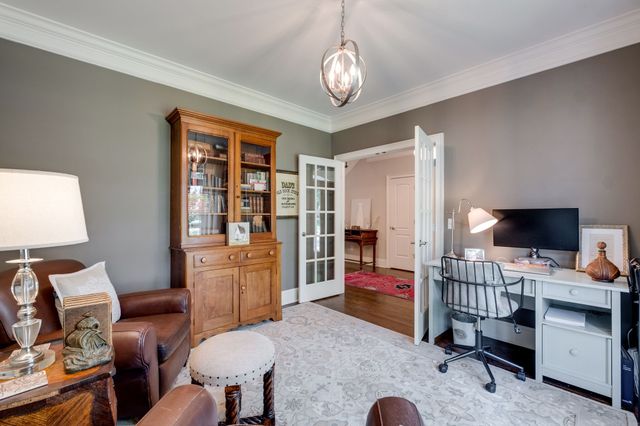 210B Page Rd, Nashville, TN 37205