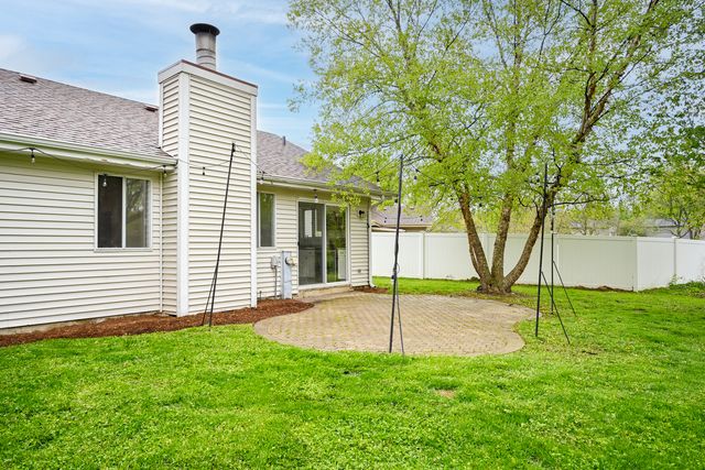 729 Hageman Place, Naperville, IL 60563
