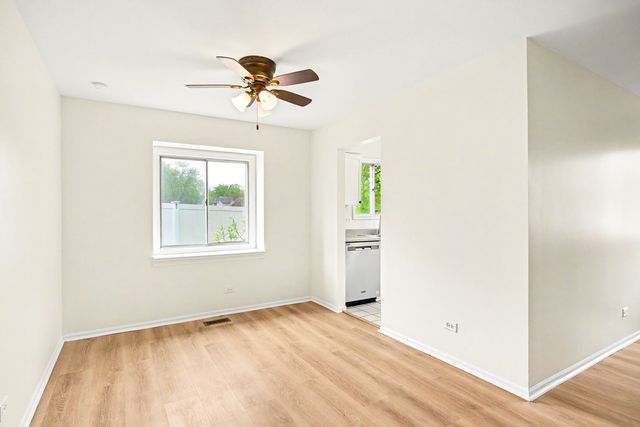 729 Hageman Place, Naperville, IL 60563