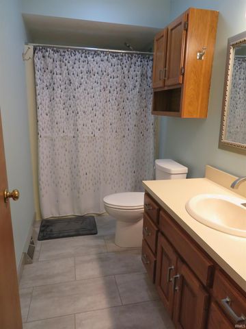 1476 Hampton Circle, Goshen, IN 46526