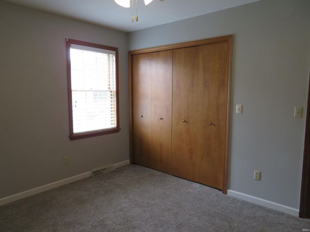 1476 Hampton Circle, Goshen, IN 46526