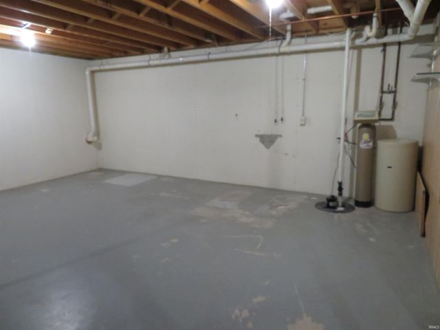 1476 Hampton Circle, Goshen, IN 46526