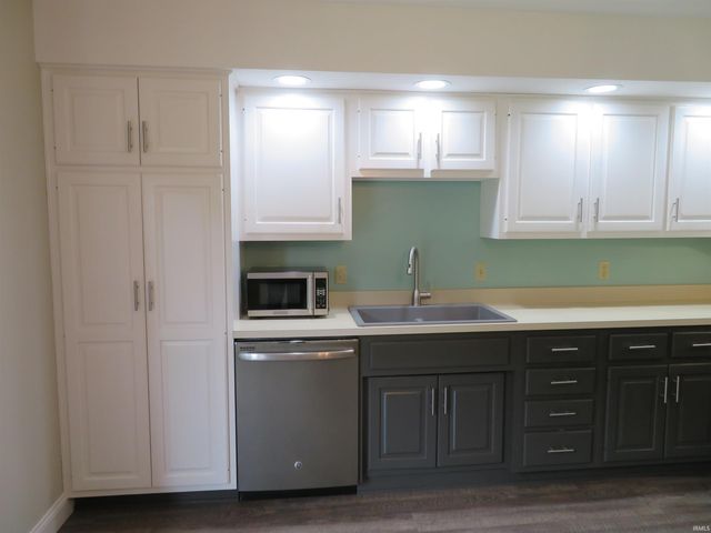 1476 Hampton Circle, Goshen, IN 46526