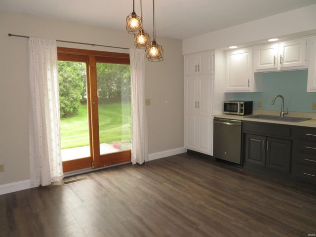 1476 Hampton Circle, Goshen, IN 46526