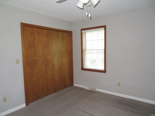 1476 Hampton Circle, Goshen, IN 46526