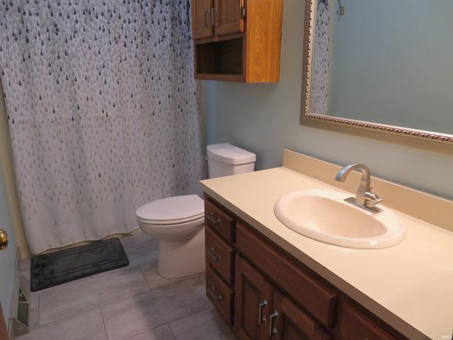 1476 Hampton Circle, Goshen, IN 46526