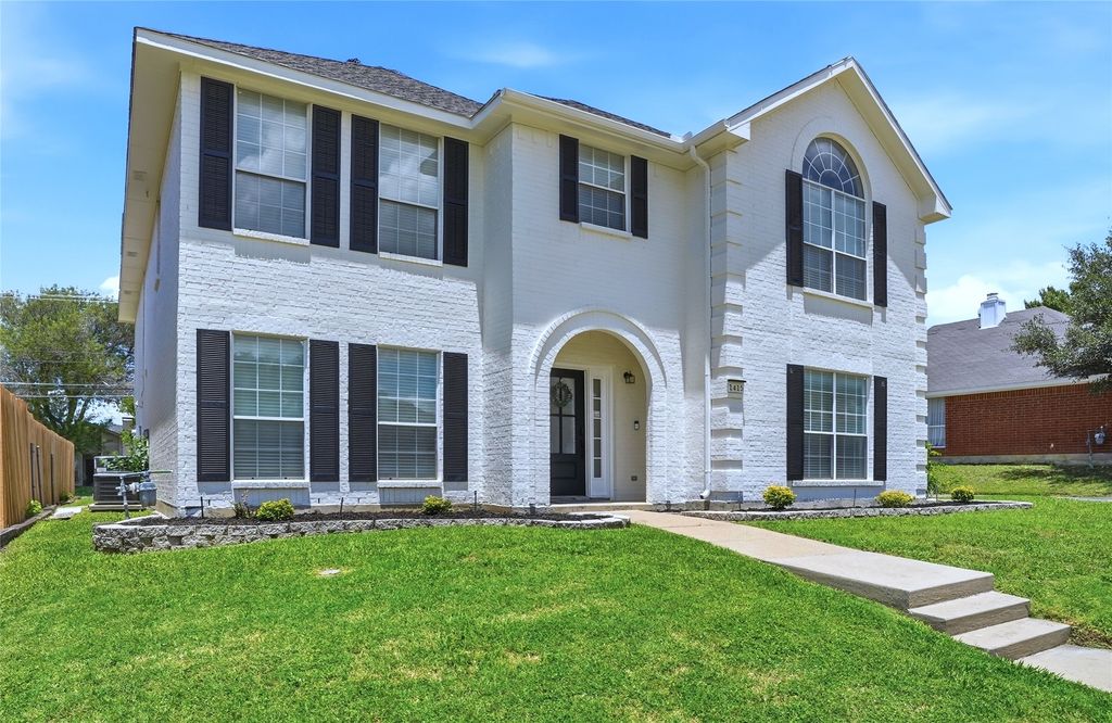 1415 Sutton Drive, Carrollton, TX 75006 — exterior