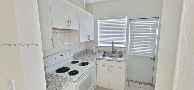 141 NE 168th St 0, North Miami Beach, FL 33162