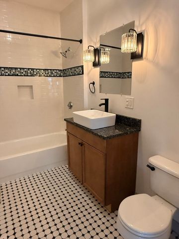 96 King Street 1, Boston, MA 02122