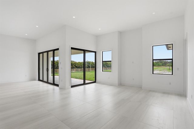 2324 Deer Run Trail, Loxahatchee, FL 33470