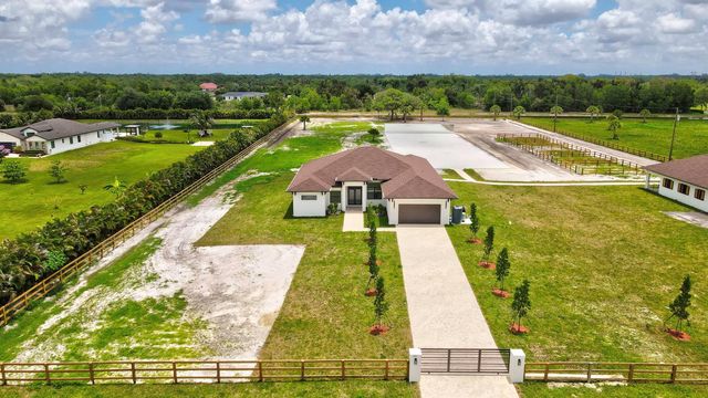 2324 Deer Run Trail, Loxahatchee, FL 33470