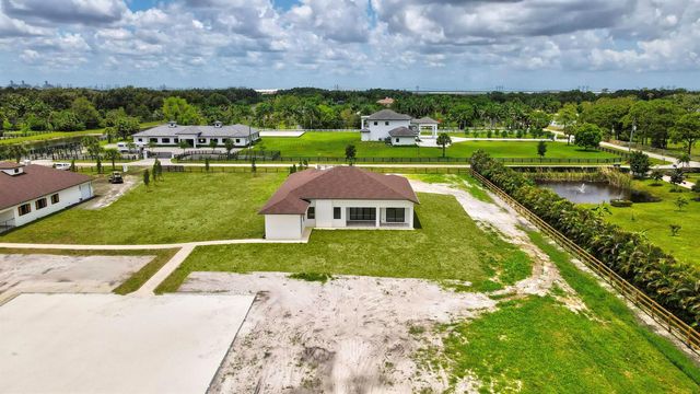 2324 Deer Run Trail, Loxahatchee, FL 33470