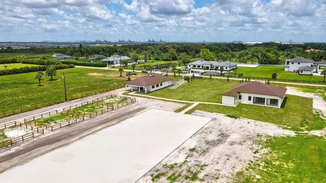 2324 Deer Run Trail, Loxahatchee, FL 33470