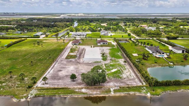 2324 Deer Run Trail, Loxahatchee, FL 33470