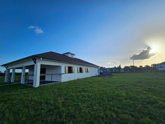 2324 Deer Run Trail, Loxahatchee, FL 33470