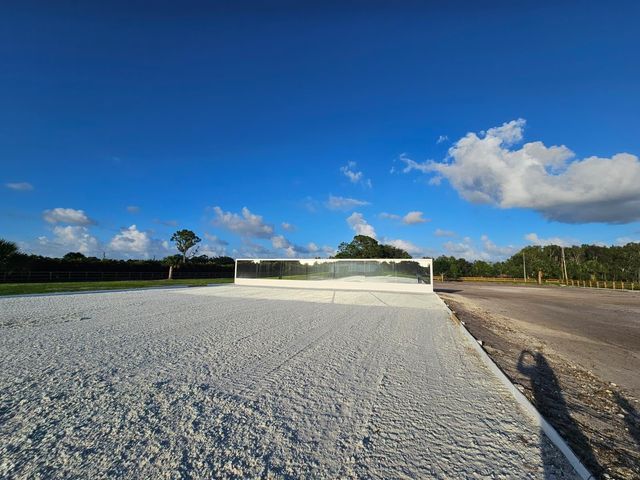 2324 Deer Run Trail, Loxahatchee, FL 33470